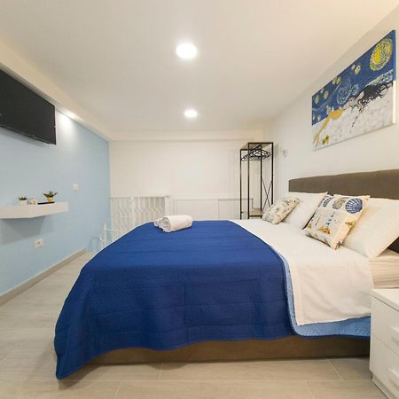 Partenope Dorata Napoli Bagian luar foto