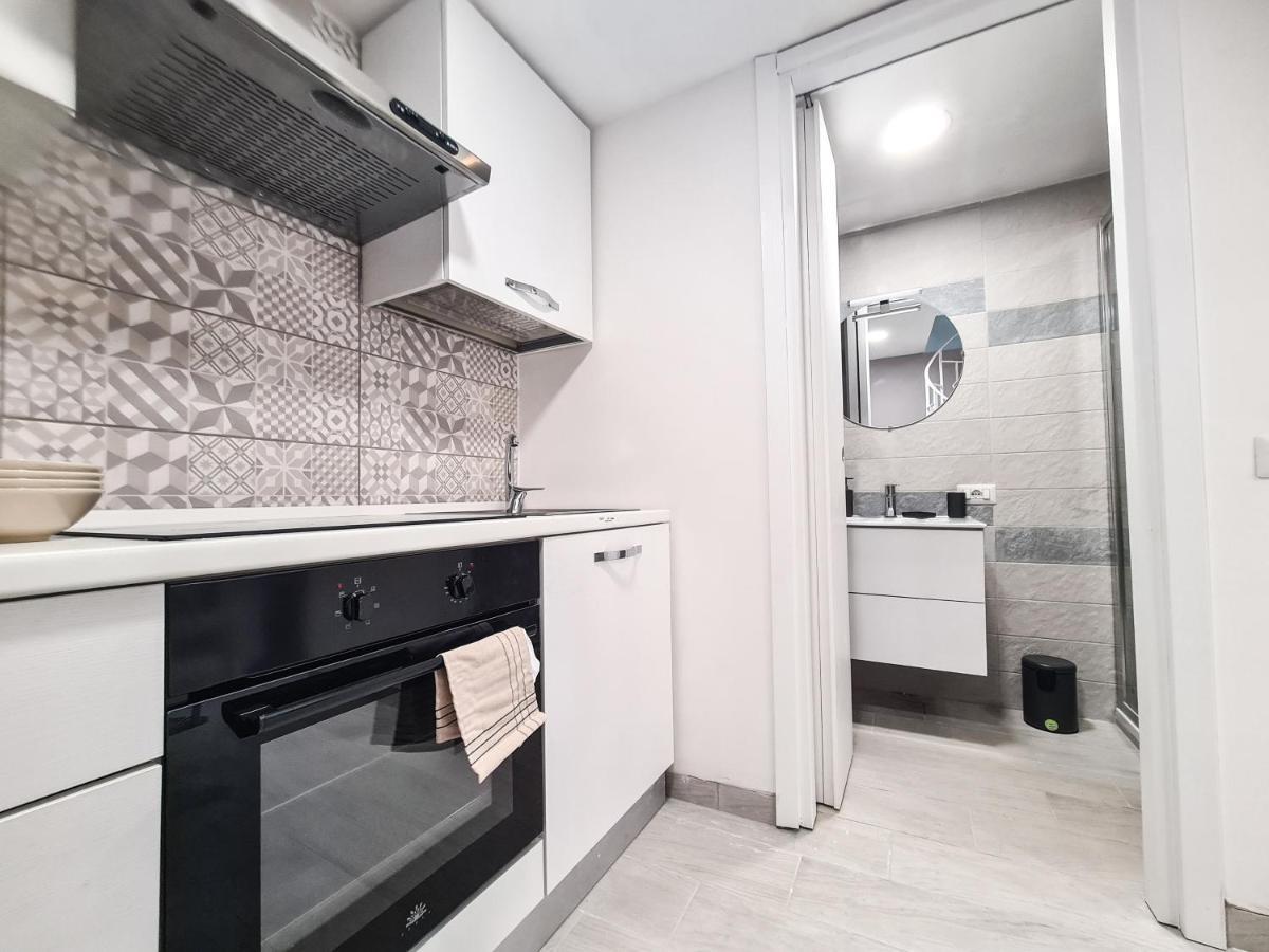 Partenope Dorata Napoli Bagian luar foto